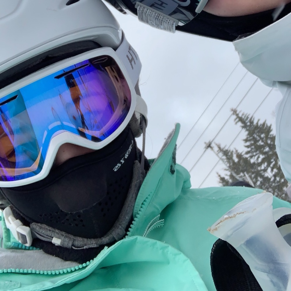 Meet your Posher, Camila